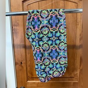 LuLaRoe TC Leggings (Fit sizes 12-18)